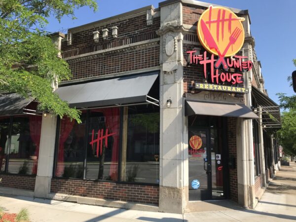 the haunted house restaurant cleveland reviews